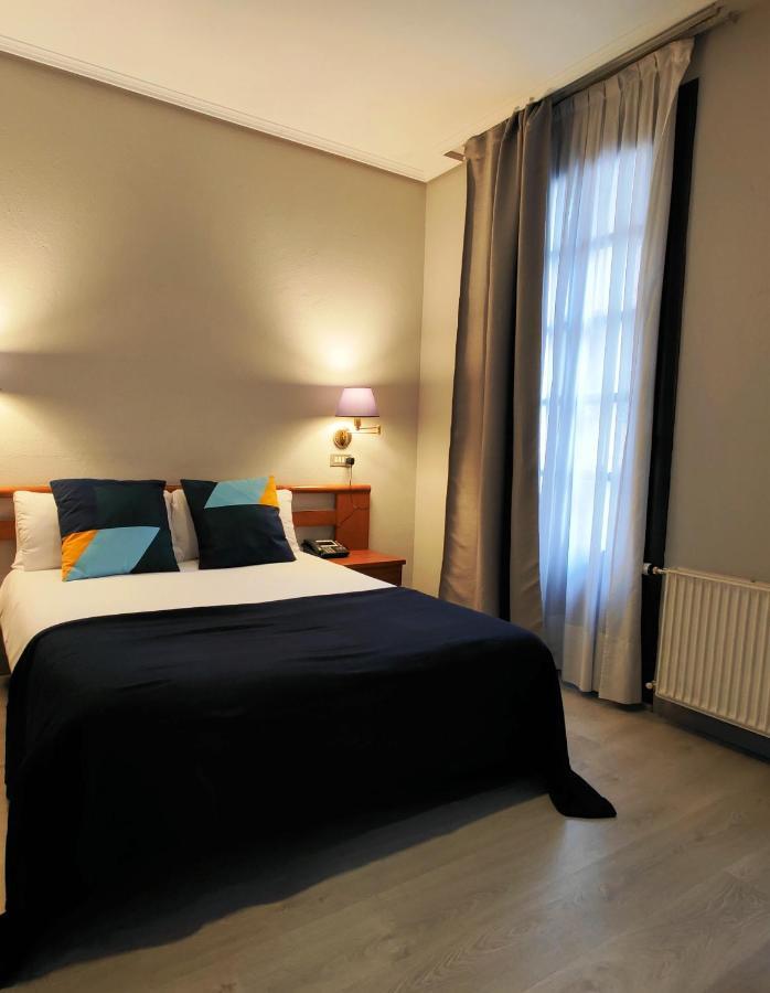 Hotel Lauaxeta Etxea Mungia Buitenkant foto