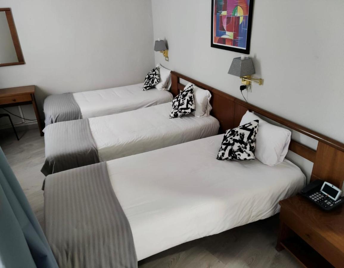 Hotel Lauaxeta Etxea Mungia Buitenkant foto