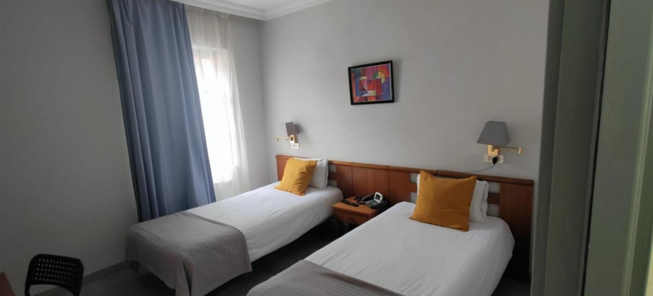 Hotel Lauaxeta Etxea Mungia Buitenkant foto