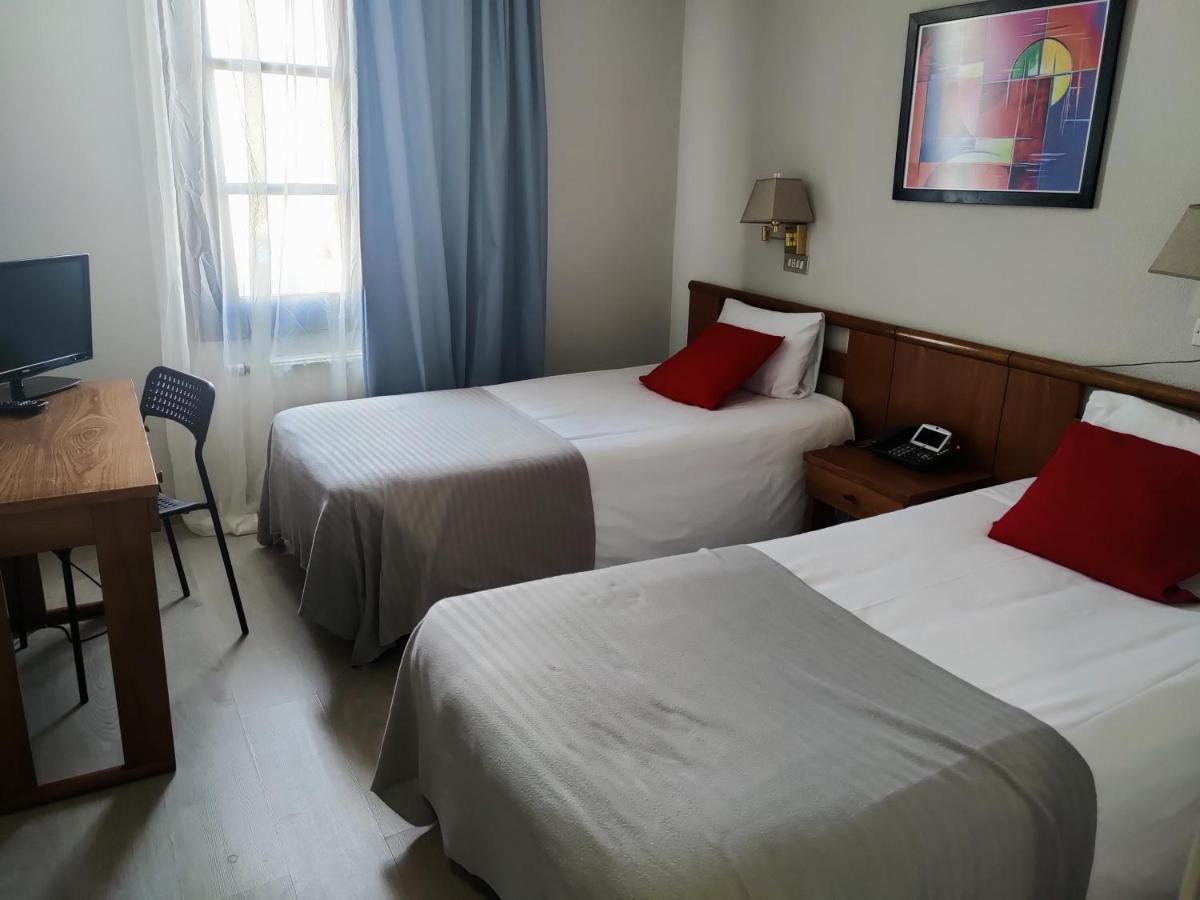 Hotel Lauaxeta Etxea Mungia Buitenkant foto